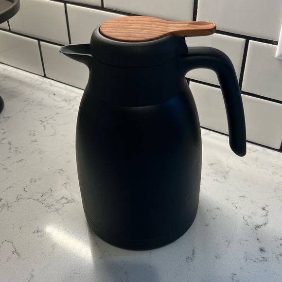 Primula Bryant Stainless Steel Thermal Carafe, 50 fl oz, Matte Black - Picture 2 of 9